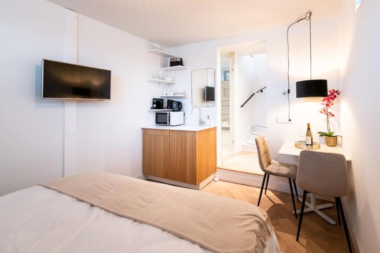 Beautiful Amstel Houseboat Apartment Amsterdam Exterior photo